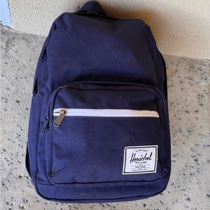 Herschel Pop Quiz Backpack
Peacoat/Chicory Coffee